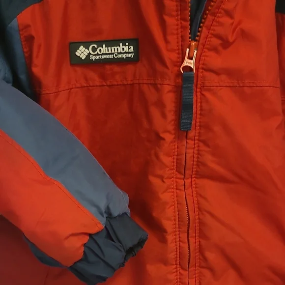 Columbia Kids Puffer Jacket in Red and Navy - Picture 6 of 13